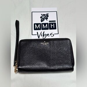 Kate Spade Black Pebbled Leather Wristlet -EUC